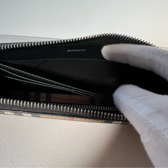 Burberry Elmore Vintage Check Plaid Wallet Authentic - Picture 10 of 16